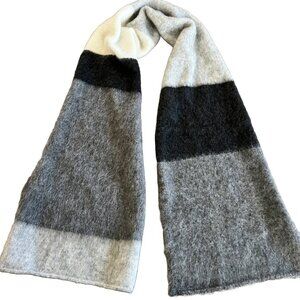 Note di Anita Women's Gray and White Scarf
